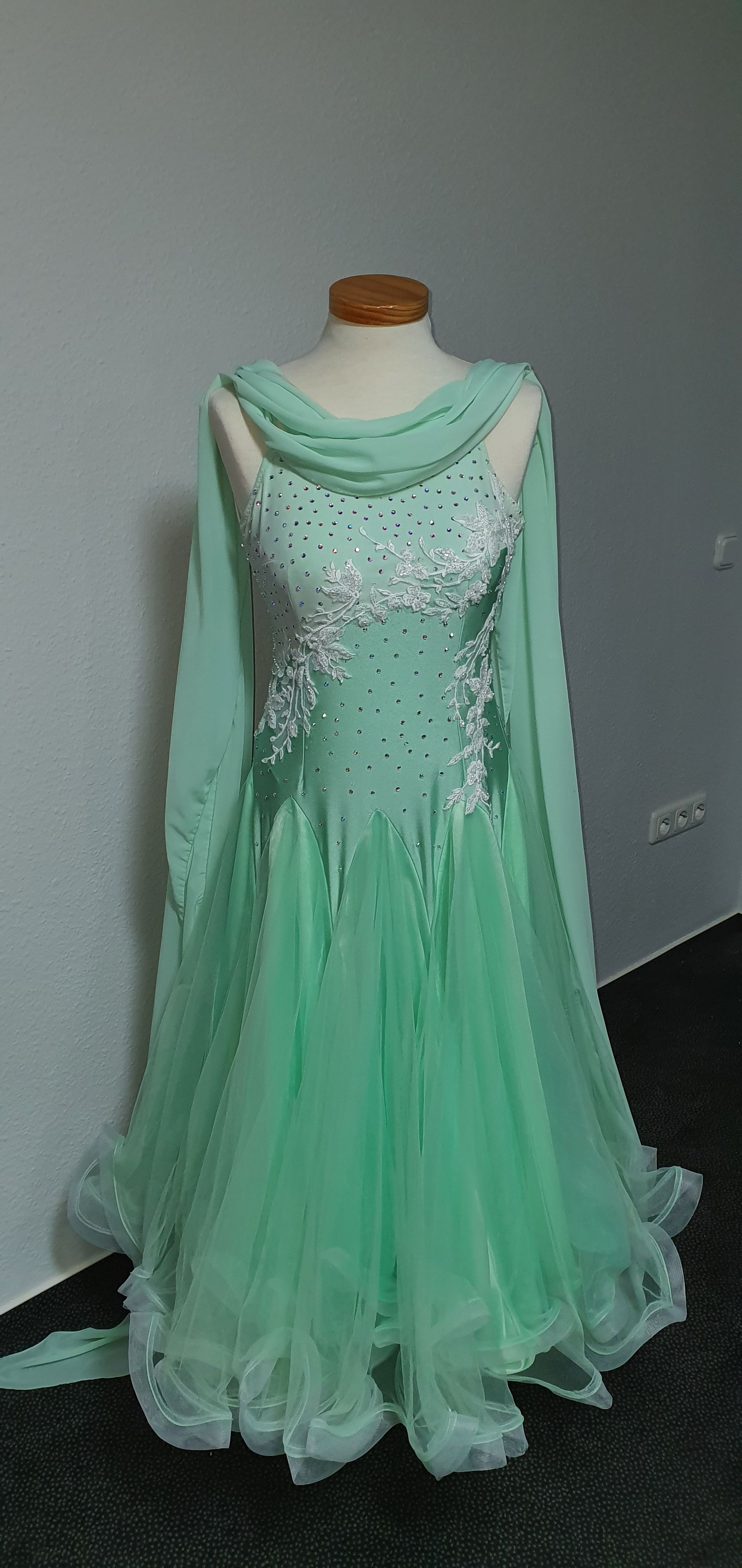 Mint Standard Dress with Lace and Swarovski Crystals - 1