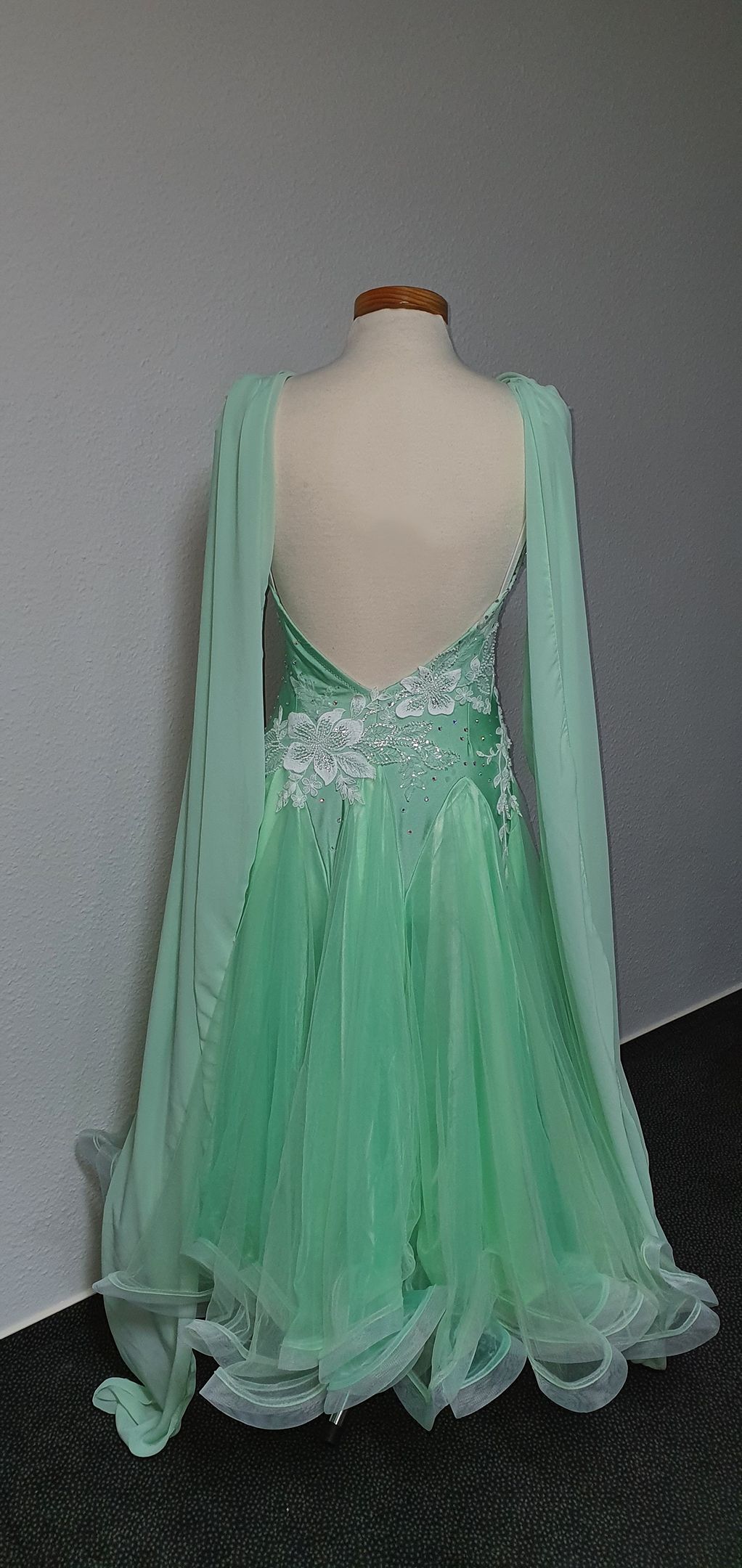 Mint Standard Dress with Lace and Swarovski Crystals - 2